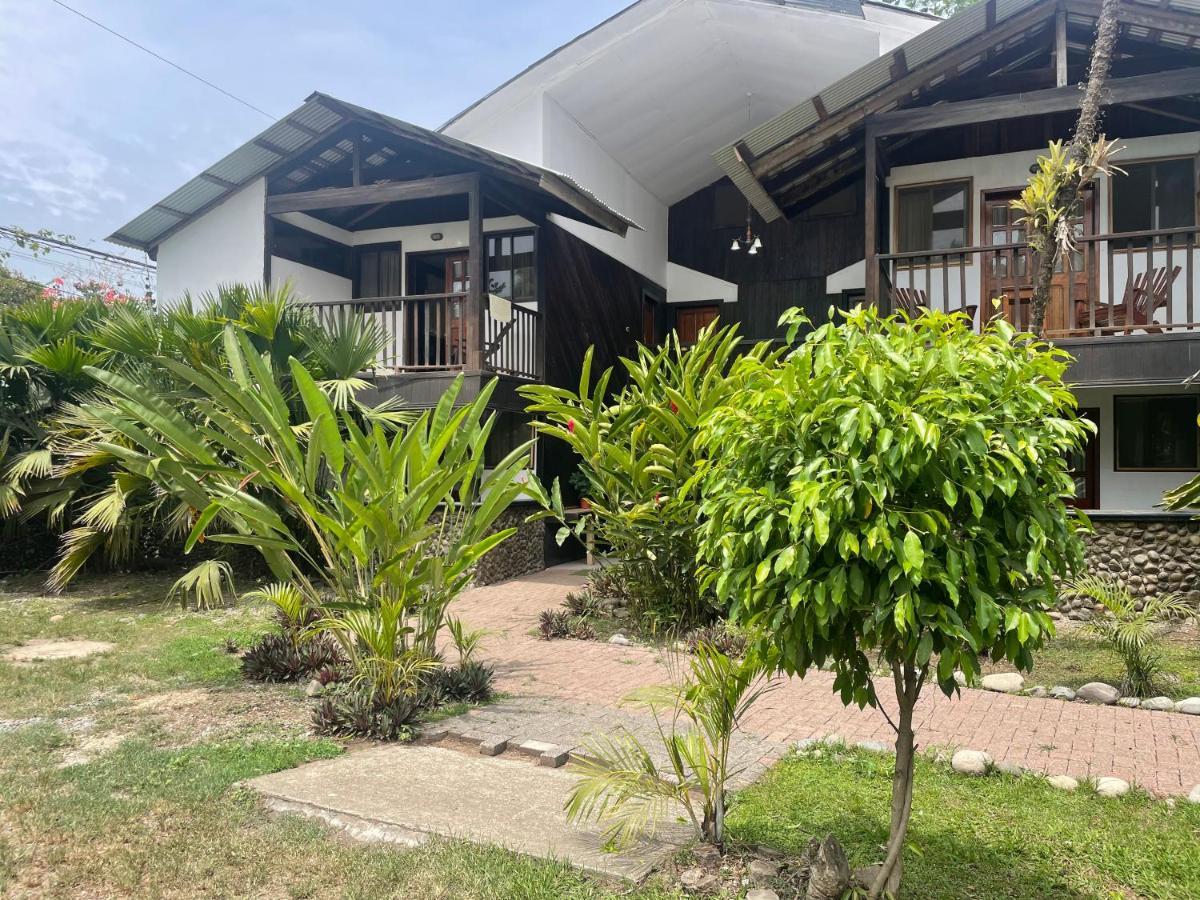 Perla Negra Beachfront Puerto Viejo de Talamanca Bagian luar foto