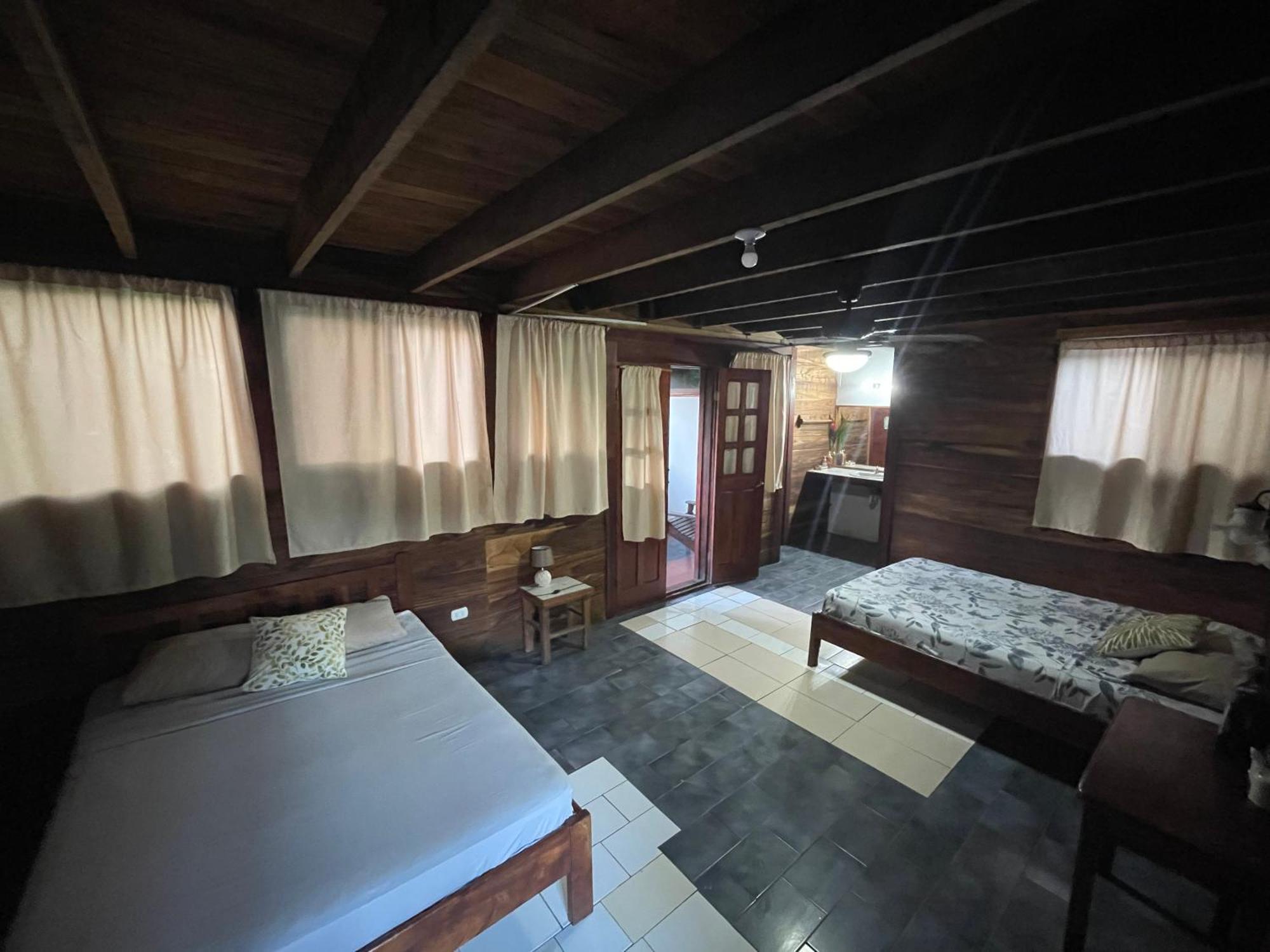 Perla Negra Beachfront Puerto Viejo de Talamanca Bagian luar foto